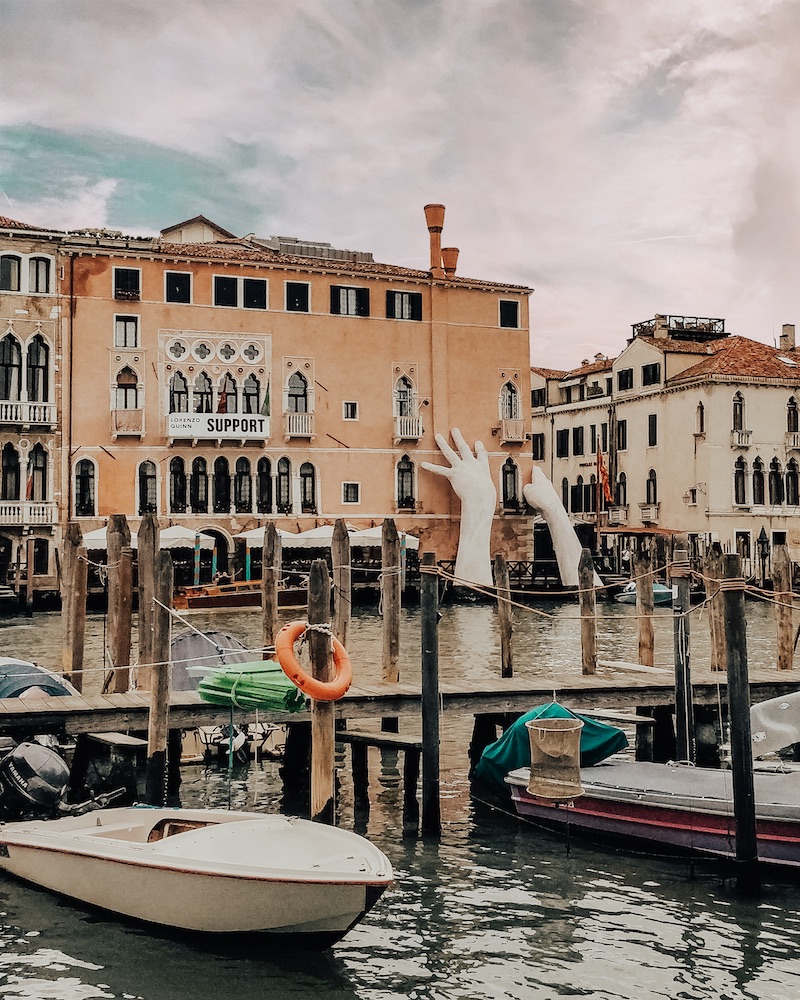 Gondola-Ride-Venice-Italy